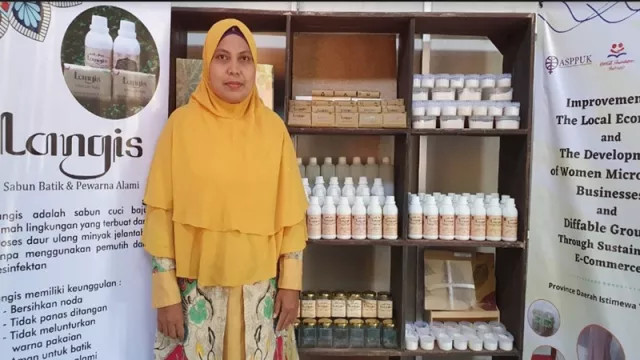Kisah Sukses: Yomi Windi Sulap Minyak Jelantah jadi Sabun Batik - GenPI.co