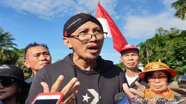 Abu Janda Dilaporkan ke Polisi Hina Pigai, Relawan Jokowi Rontok - GenPI.co