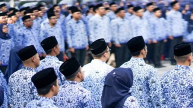 Bahagia! Jokowi Janjikan Penghasilan Tambahan Buat PNS dan PPPK - GenPI.co