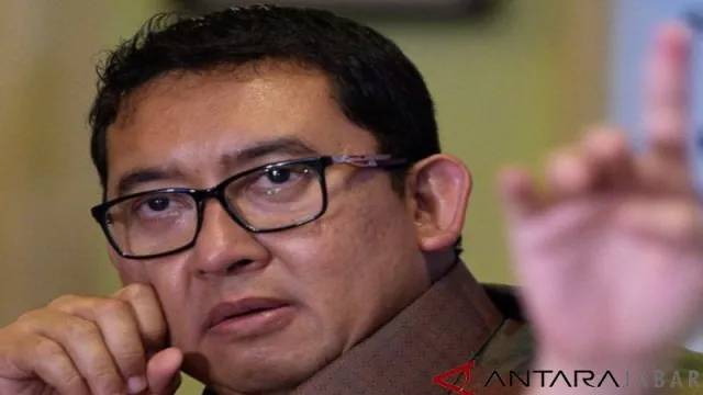 Pengamat Skakmat Fadli Zon, Gerindra Jangan Main Dua Kaki - GenPI.co