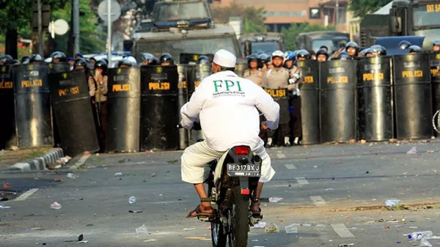 Pascapembubaran FPI, Masyarakat Tak Perlu Resah Bila Ada Konflik - GenPI.co Pascapembubaran FPI, Masyarakat Tak Perlu Resah Bila Ada Konflik - GenPI.co