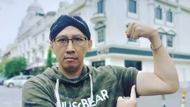 Terbongkar, 4 Fakta Mencengangkan Kasus Dugaan Rasisme Abu Janda - GenPI.co Terbongkar, 4 Fakta Mencengangkan Kasus Dugaan Rasisme Abu Janda - GenPI.co