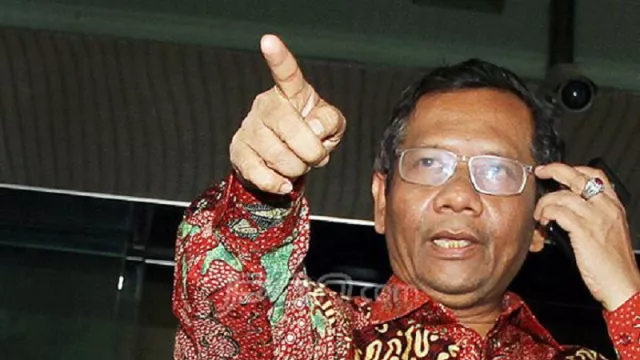 Dianggap Lemah, Mahfud MD Justru Bela KPK Era Firli Bahuri - GenPI.co Dianggap Lemah, Mahfud MD Justru Bela KPK Era Firli Bahuri - GenPI.co