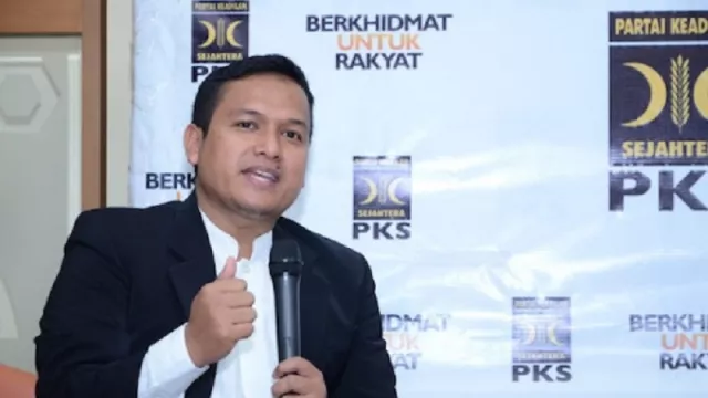 PKS Beri Pernyataan Telak, Bandingkan Kerumunan Jokowi dan HRS - GenPI.co