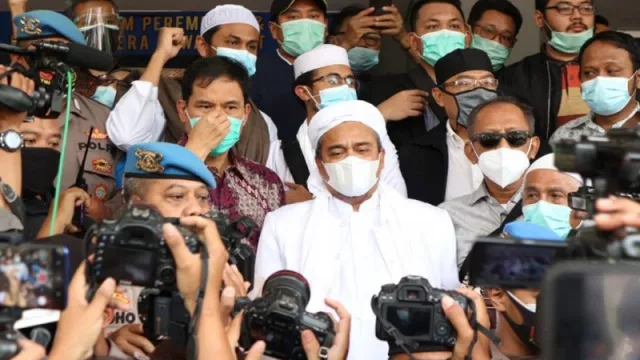 Tetiba, Politikus PDIP Siap Kawal Habib Rizieq Shihab - GenPI.co