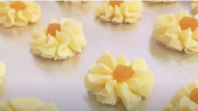 Resep Kue Kering 4 Bahan, Bikin Semprit Nanas Aja! - GenPI.co