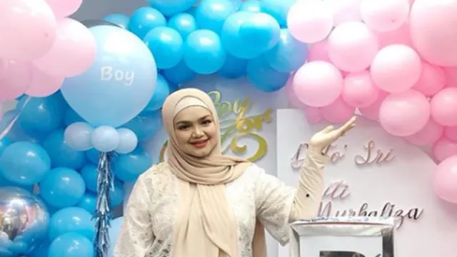 Cantiknya Siti Nurhaliza Hamil Anak Kedua, Nih Deretan Potretnya - GenPI.co