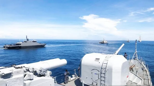 Kapal Perang Indonesia Manuver di Laut Sulawesi, Ada Apa? - GenPI.co