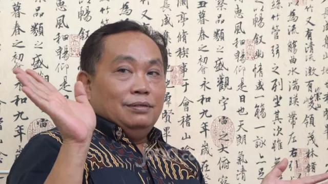 Arief Poyuono Mendadak Tebar Ancaman, Jokowi dan KPK Dengarlah! - GenPI.co