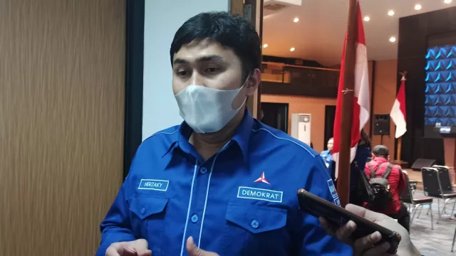 Kubu KLB Ungkit Sertifikat Kantor DPP, Loyalis AHY Ngeles Begini - GenPI.co