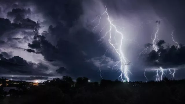 Jelang Akhir Tahun, BMKG: Waspadai Bencana Hidrometeorologi! - GenPI.co