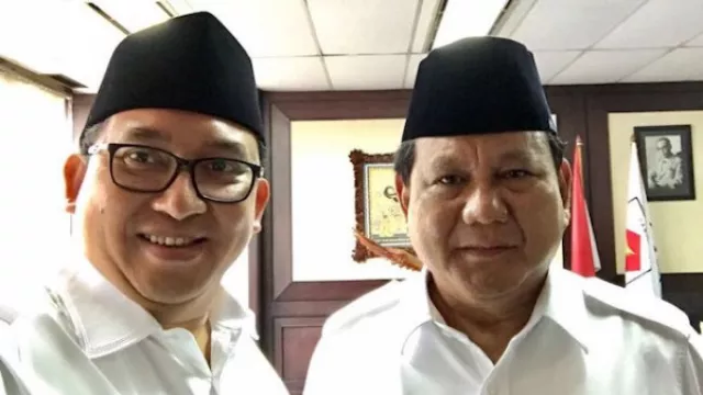 Standar Ganda Gerindra: Fadli Zon Oposisi, Prabowo Bisu di Istana - GenPI.co