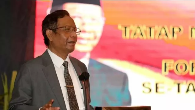 Mahfud MD Bertitah, Aparat Hukum Merapat ke Papua! Siap-siap - GenPI.co Mahfud MD Bertitah, Aparat Hukum Merapat ke Papua! Siap-siap - GenPI.co