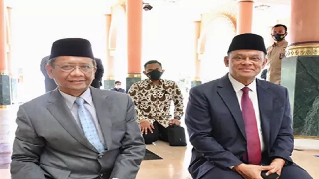 Mahfud MD dan Gatot Nurmantyo Bicara dari Hati ke Hati - GenPI.co