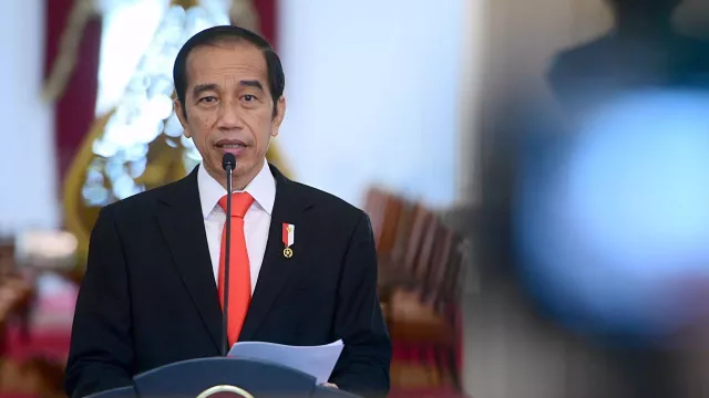 PPKM Tak Efektif, Jokowi Minta Luhut Langsung Ambil Tindakan - GenPI.co