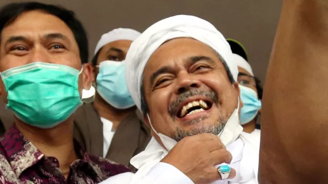 Habib Rizieq Sehat Walafiat! Yang Bilang Sakit, Bohong - GenPI.co