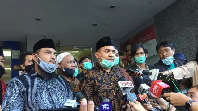 Merasa Dipingpong Jaksa, Kuasa Habib Rizieq Berang dan Bilang... - GenPI.co