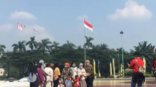 TMII Ramai di H+2  Lebaran, Anjungan Nusantara jadi Favorit - GenPI.co