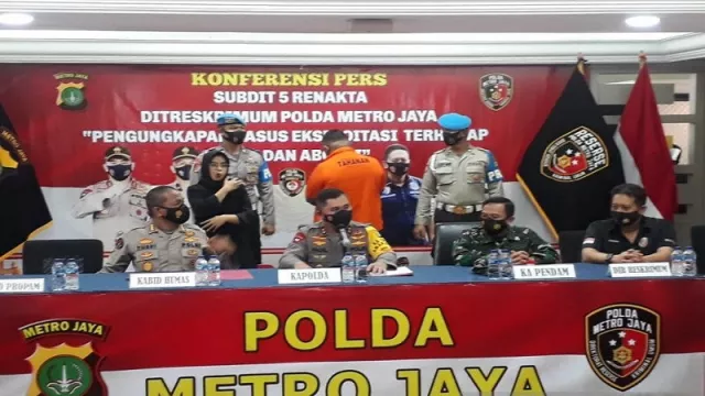 Kapolda Fadil Imran Minta Maaf, Anak Buahnya Tembak Mati TNI - GenPI.co