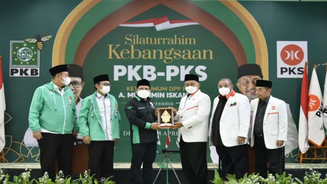 PKB dan PKS Sepakat Akhiri Politik Masa Lalu, Sinyal Koalisi? - GenPI.co