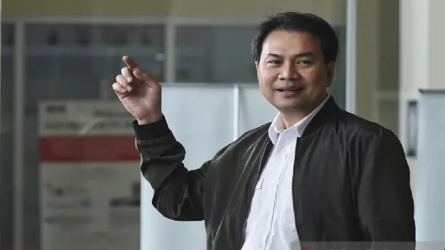 Aziz Syamsuddin Menghilang di Sidang Paripurna DPR - GenPI.co