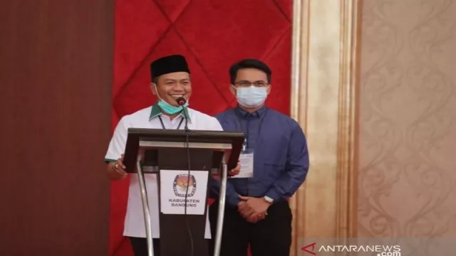 Aktor Ganteng Ini Resmi Jabat Wakil Bupati Bandung - GenPI.co