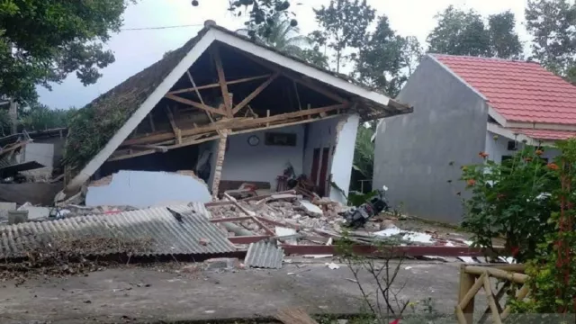 BMKG Ungkap Potensi Gempa 8 SR di Pulau Jawa, Waspada! - GenPI.co