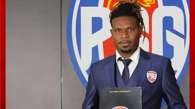 Perkenalan Pemain Papua Pakai Jas, PSG Beri Sentuhan Elegan - GenPI.co
