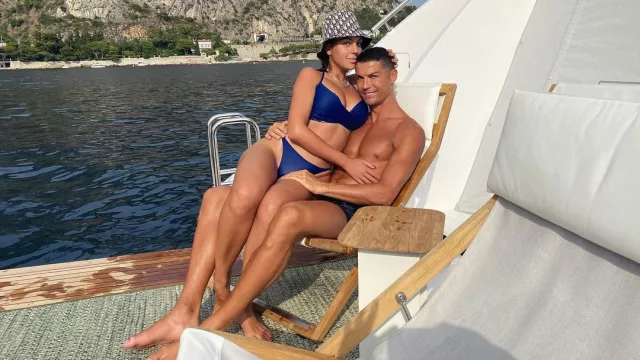 Dibutakan Cinta, Ronaldo Tak Peduli Georgina 'Ternoda' Narkoba - GenPI.co