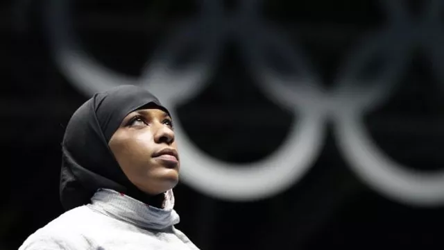 Ibtihaj Muhammad, Pencetus Atlet Berhijab di Amerika Serikat - GenPI.co