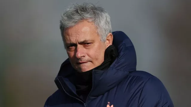 Karena Mulut Pedasnya, Mourinho Jadi Musuh Umat Islam Italia - GenPI.co