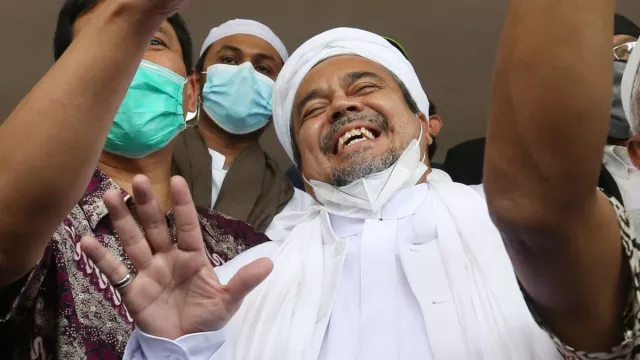 Seret Nama Rizieq Shihab, Akad Nikah Atta-Aurel Disorot Tajam - GenPI.co