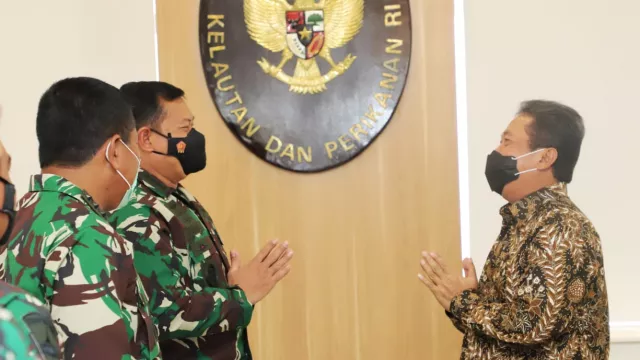 KKP-TNI Sinergi Perangi Penyelundup Benur, OMG! Semua Diberantas - GenPI.co