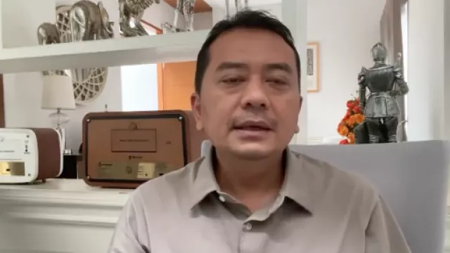 Menggetarkan Jiwa, Ucapan Keras DPR Soal PTM, Nadiem Dengarkan - GenPI.co