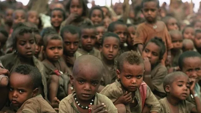 Mengenaskan, Anak-anak Ethiopia Tewas Dipenggal, Menghujam Nurani - GenPI.co Mengenaskan, Anak-anak Ethiopia Tewas Dipenggal, Menghujam Nurani - GenPI.co