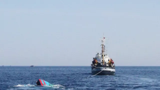 Ngeri, 41 Migran Tenggelam, Jasadnya Hanyut di Laut Mediterania - GenPI.co