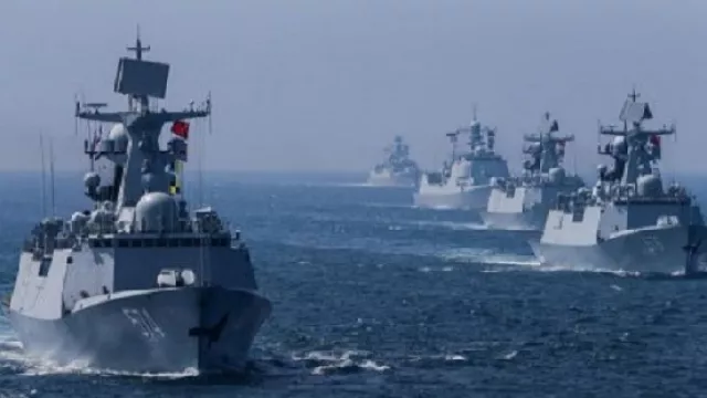 Manuver Kapal Pembelah Lautan China Boleh Juga, Dunia Ketakutan! - GenPI.co