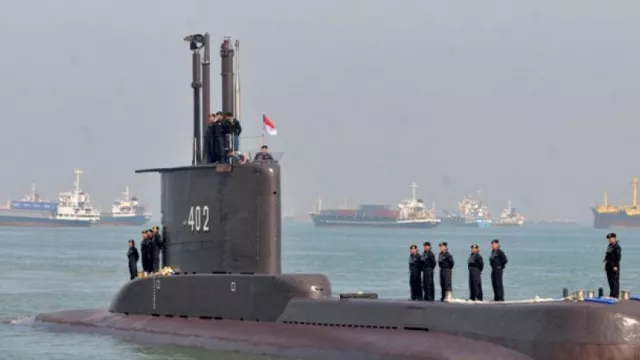 Istri Serda Guntur Ungkap Firasatnya Sebelum KRI Nanggala Hilang - GenPI.co