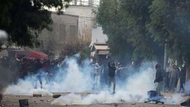 Rakyat Tunisia Demo Besar-besaran, Tuntut Ini ke Pemerintah - GenPI.co