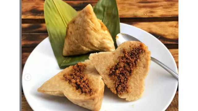 Resep Bikin Bacang Ayam yang Padat, Legit, Pakai Aneka Kecap - GenPI.co