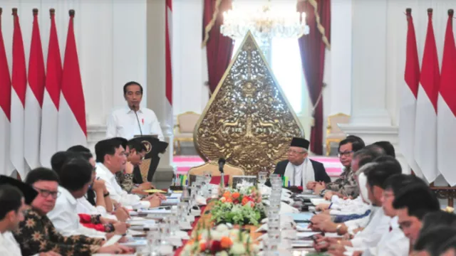 Menteri M Posisi Tak Aman, Siapa Di- reshuffle? Menkominfo Bicara - GenPI.co
