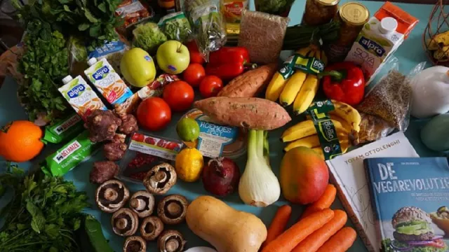 3 Jenis Makanan Sehat untuk Penderita Diabetes - GenPI.co