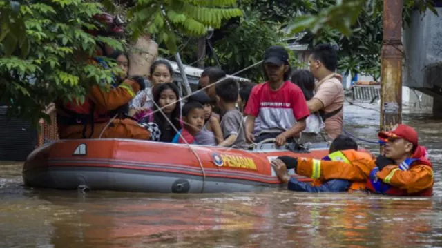 Pak Anies, Banjir Jakarta Disorot Media Asing - GenPI.co