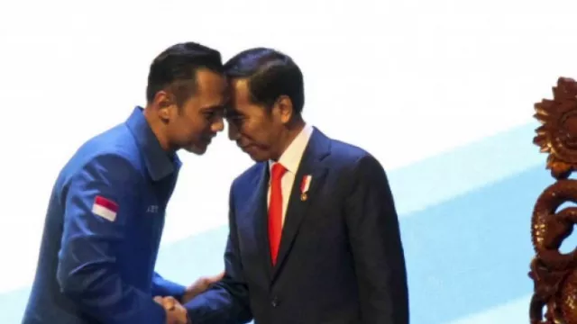 Nama Jokowi Menggetarkan, SBY dan AHY Kena Hantam Pengamat - GenPI.co