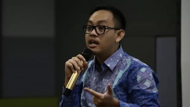Indonesia Terjerembap ke Lubang Resesi, Ekonom Beri Sorotan Tajam - GenPI.co