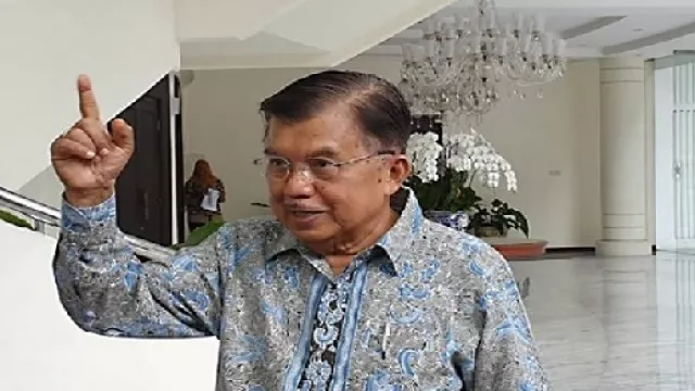Pernyataan JK Sungguh Menggetarkan Jiwa, Bikin Jokowi Langsung.. - GenPI.co Pernyataan JK Sungguh Menggetarkan Jiwa, Bikin Jokowi Langsung.. - GenPI.co