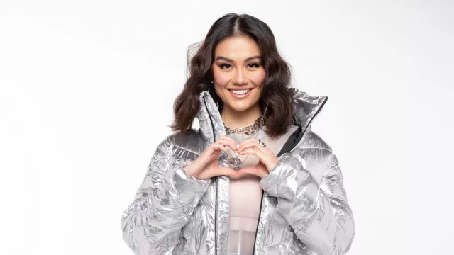 Agnez Mo Terpilih sebagai Wajah Baru Lazada Indonesia - GenPI.co Agnez Mo Terpilih sebagai Wajah Baru Lazada Indonesia - GenPI.co