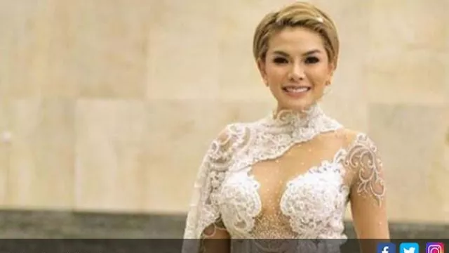 Nikita Mirzani Dijauhi Kolega Selebritas, Ternyata Ini Pemicunya - GenPI.co