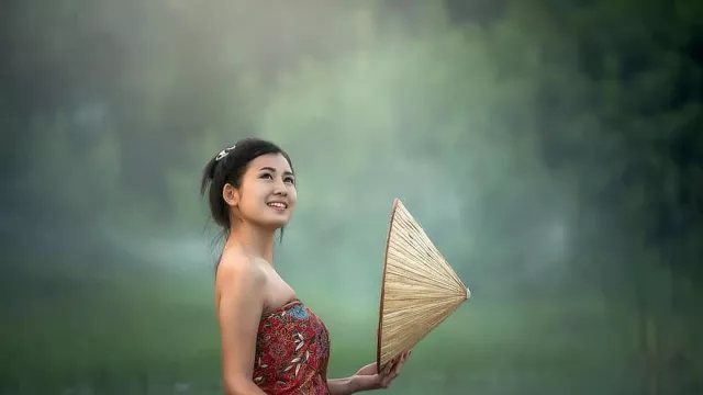 Wanita Cantik Indonesia Banyak Disuka Bule, Ternyata… - GenPI.co