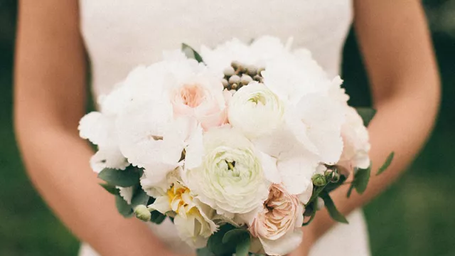3 Pilihan Bouquet Bunga Cantik & Bermakna Baik Untuk Pernikahan - GenPI.co